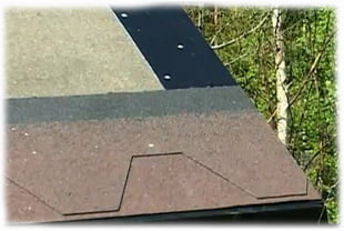 на боковых торцах обрезается битумная кровля